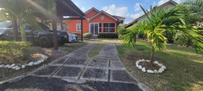 Villa in Hartland Estates, Priory Ocho Rios JA